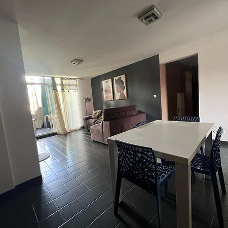 L'Appart Spa Privé, jacuzzi et sauna, accès exclusif Sainte-Rose Esterno foto
