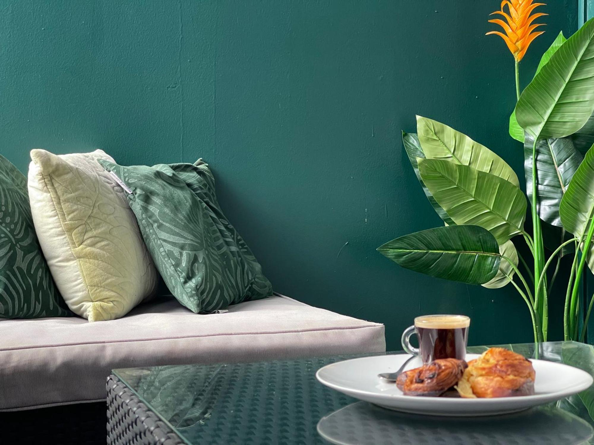 L'Appart Spa Privé, jacuzzi et sauna, accès exclusif Sainte-Rose Esterno foto
